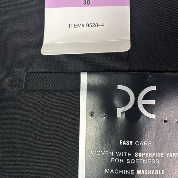 NWT New Perry Ellis Portfolio Soft Black Pleated Shorts w/Pockets Size 38 - Picture 6 of 9